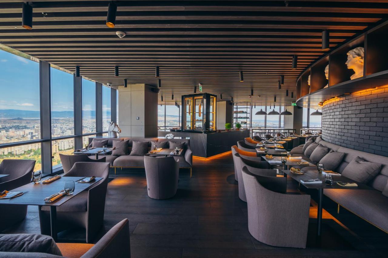 Pullman Tbilisi Axis Towers Hotel Exterior photo The interior of the restaurant
