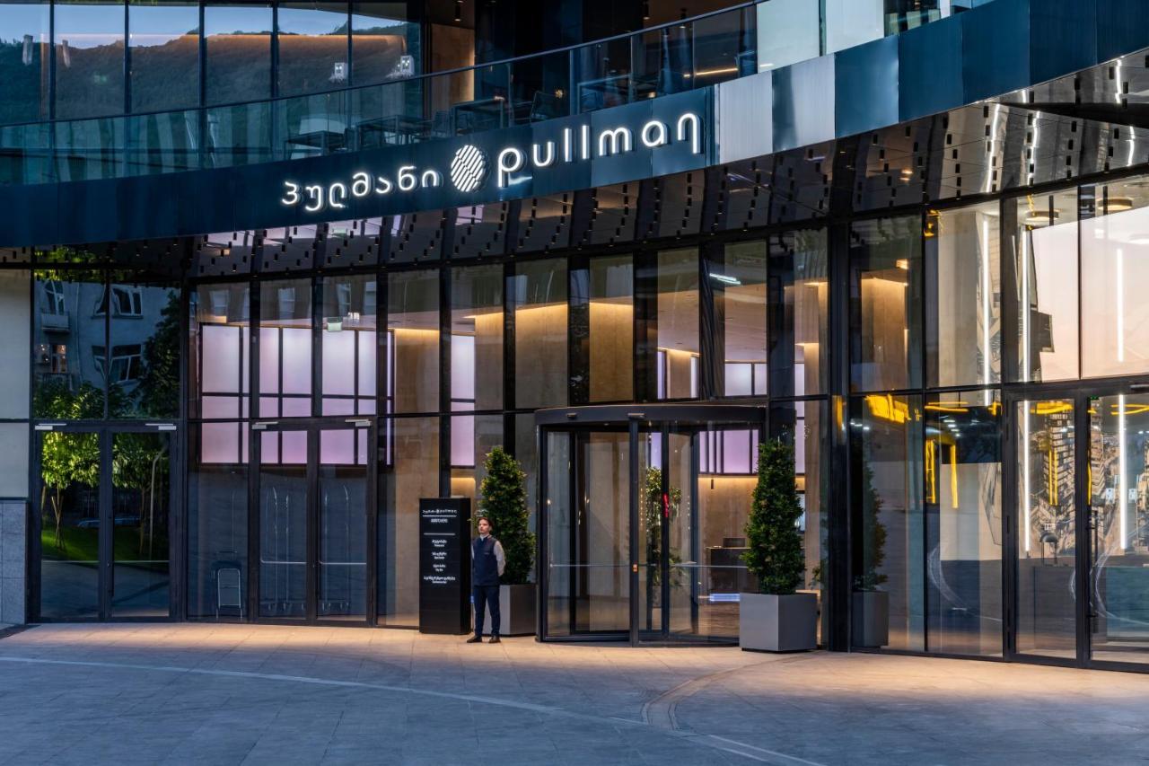 Pullman Tbilisi Axis Towers Hotel Exterior photo Pullman Tbilisi Ararat
