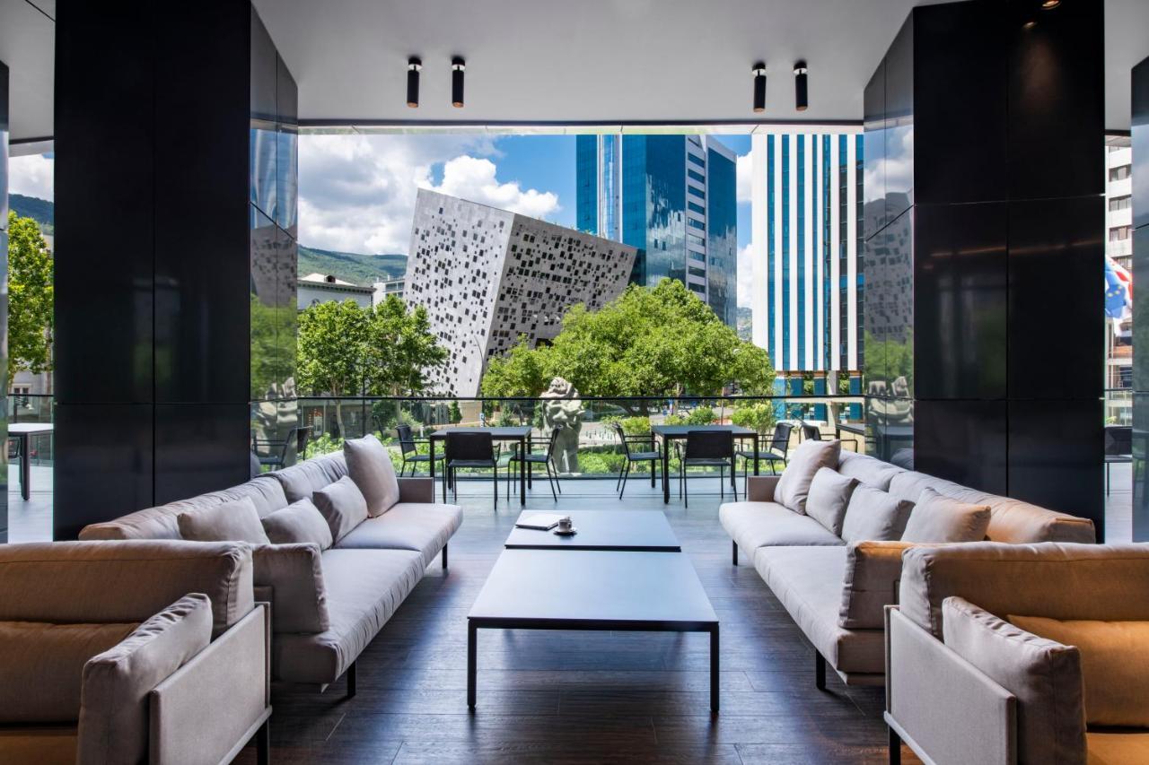 Pullman Tbilisi Axis Towers Hotel Exterior photo The Living Room