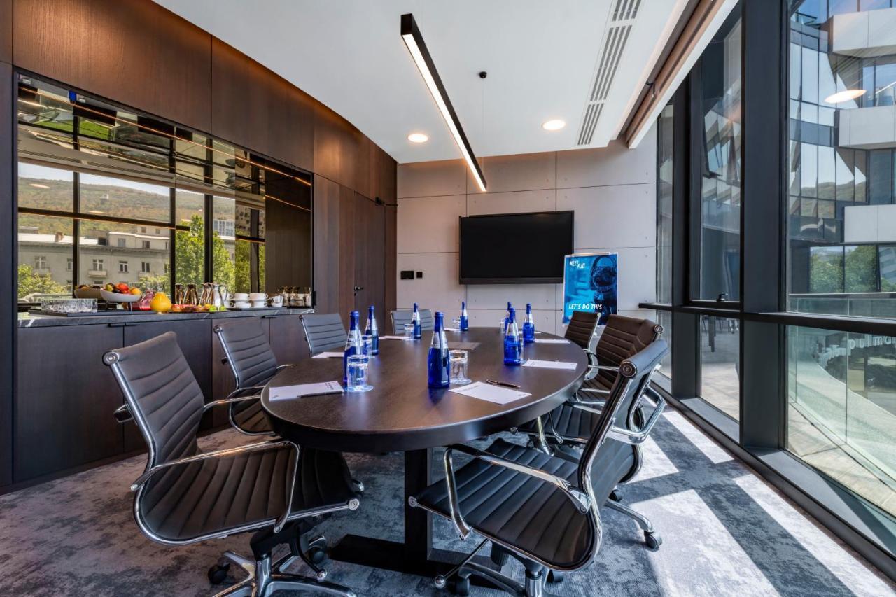 Pullman Tbilisi Axis Towers Hotel Exterior photo Meeting room at the hotel