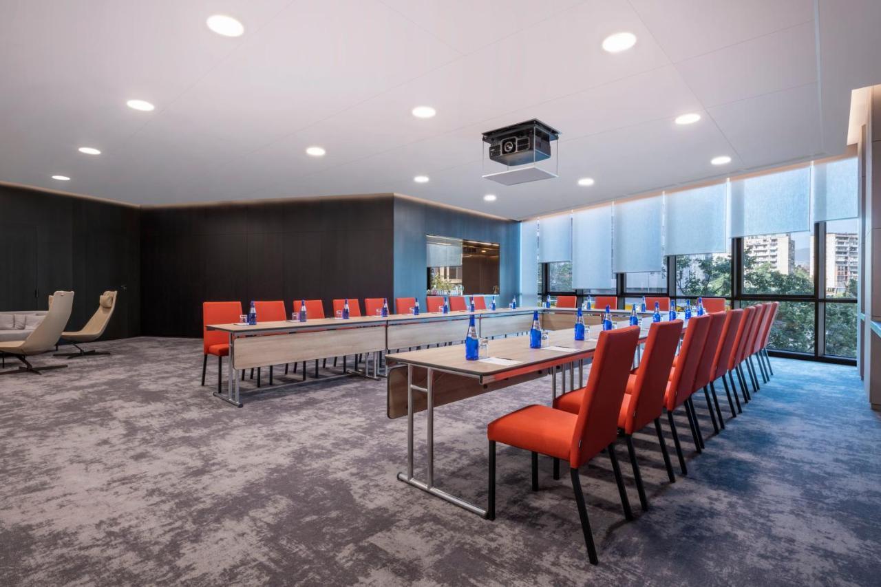 Pullman Tbilisi Axis Towers Hotel Exterior photo Meeting room