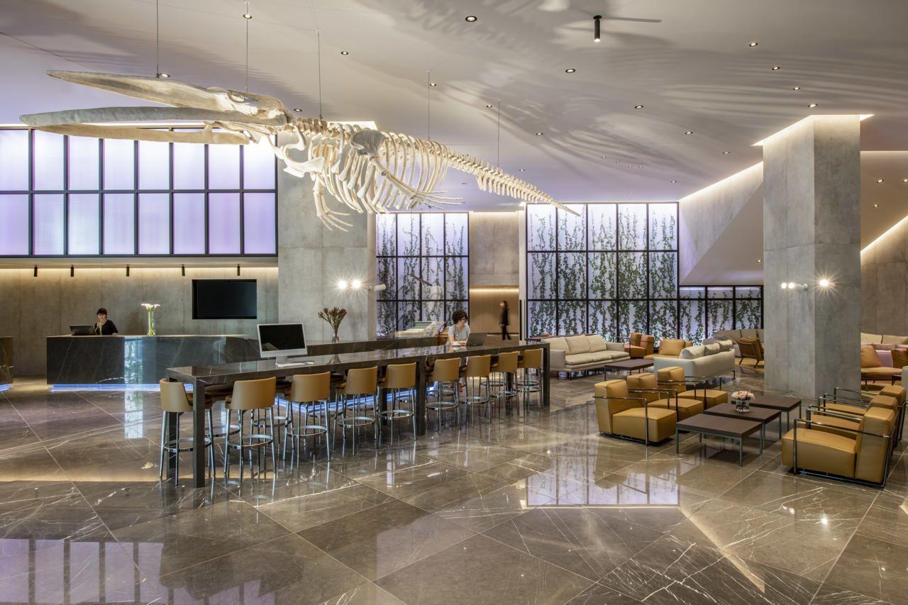 Pullman Tbilisi Axis Towers Hotel Exterior photo The lounge at the airport